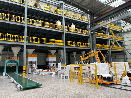 熱烈歡迎新密市四大班子領導一行蒞臨建信科技觀摩新建生產線項目